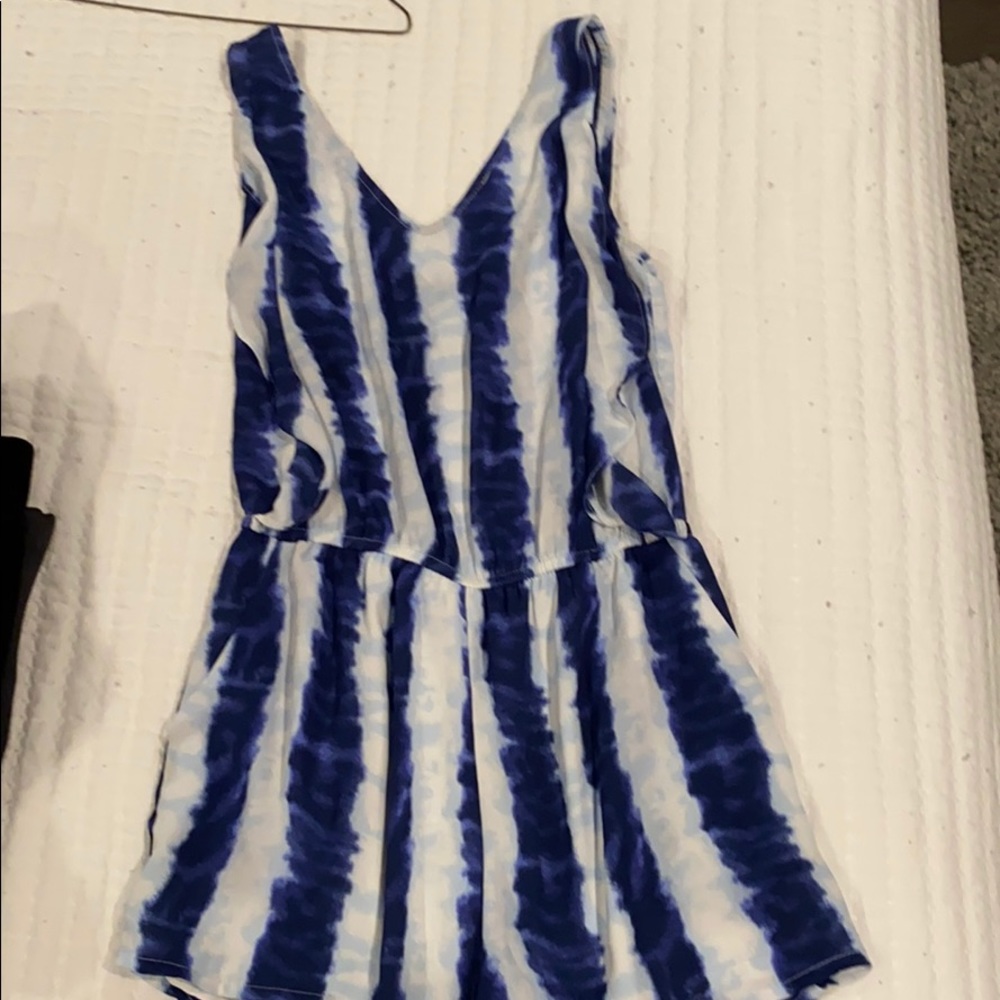 Gorgeous design lab romper!